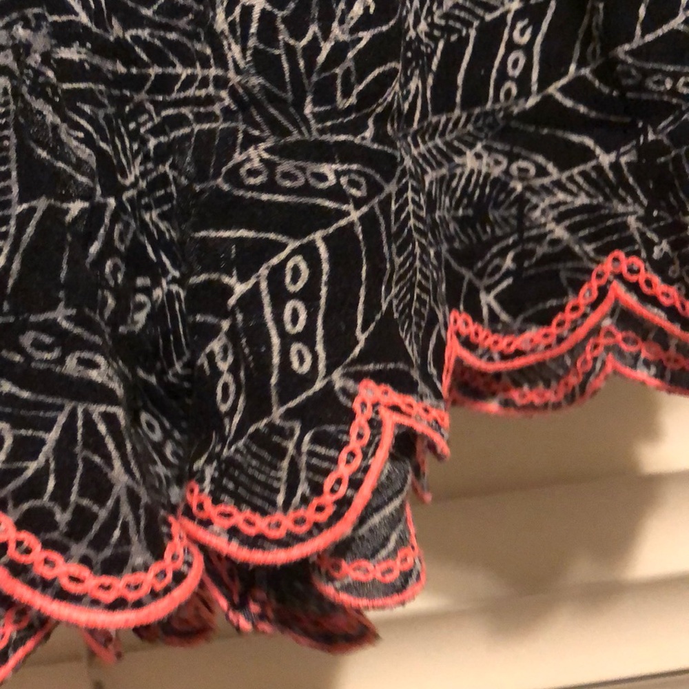 flowy shorts - Picture 3 of 3